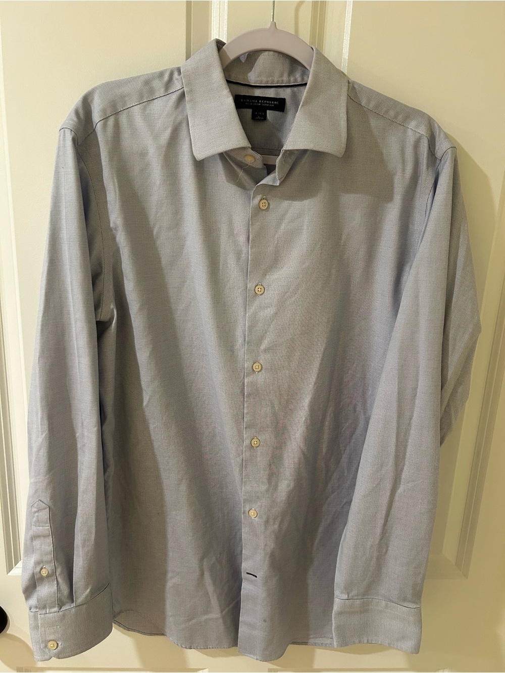 Banana Republic Light Blue Men’s Dress Shirt
